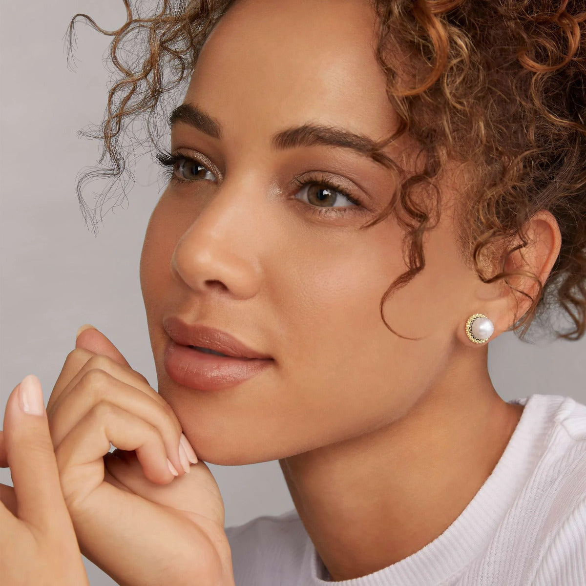 "Luna" Pearl Stud Earrings