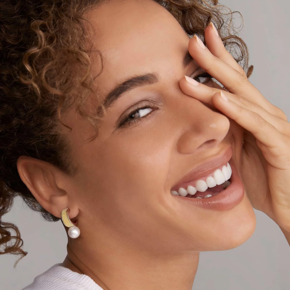 "Luna" Two-Tone Pearl Hoop Earrings