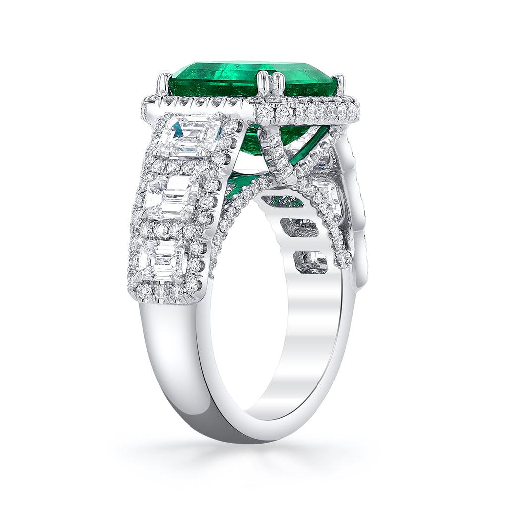Colombian Emerald & Diamond Platinum Ring