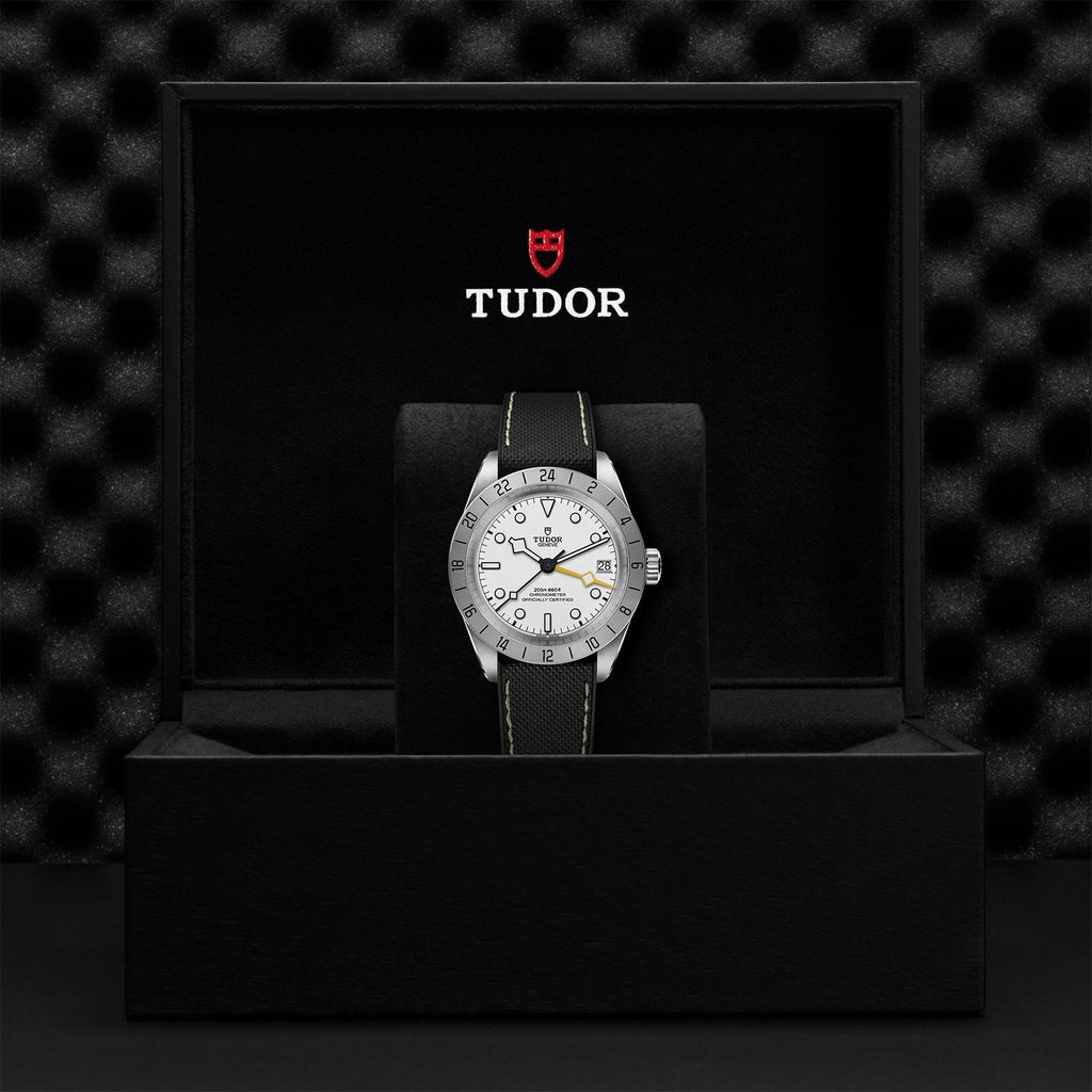 TUDOR Black Bay Pro