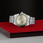 TUDOR Black Bay One 39