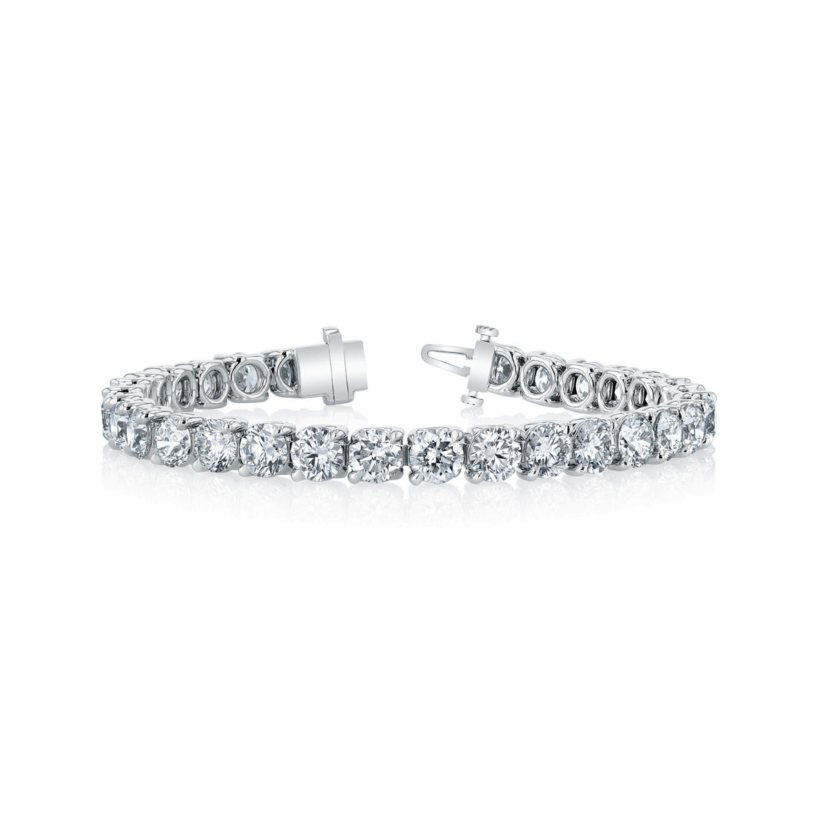 Louis Anthony Jewelers Buttercup Style Diamond Tennis 18kt White Gold Bracelet
