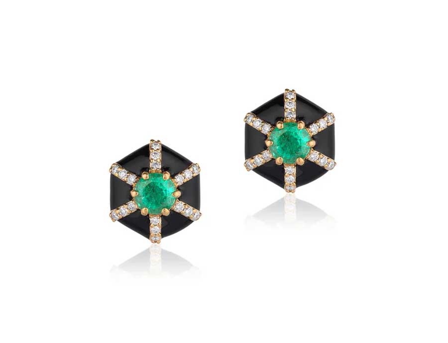Goshwara Hexagon emerald stud earrings with enameling in 18k yellow gold with diamonds, from the Goshwara “Queen” collection.