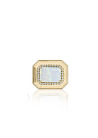 "Limited Edition" Opal Ring In 18kt Yellow Gold