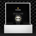 TUDOR Black Bay Chrono