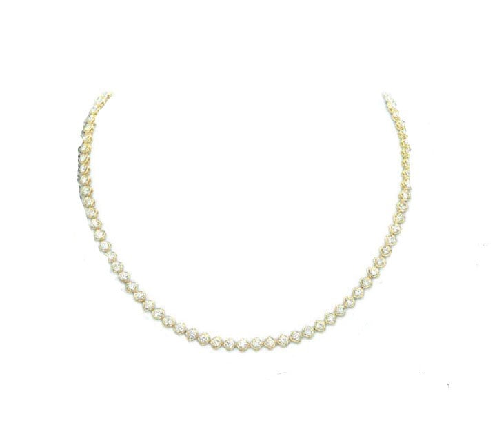 A Link 18kt yellow gold diamond necklace, 102 white diamonds weighing 7.35 total carats