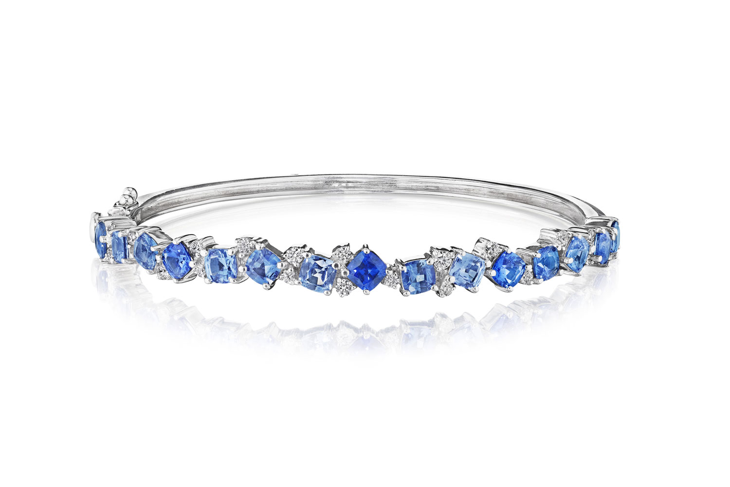 Blue Sapphire & Diamond Bracelet in 18kt White Gold