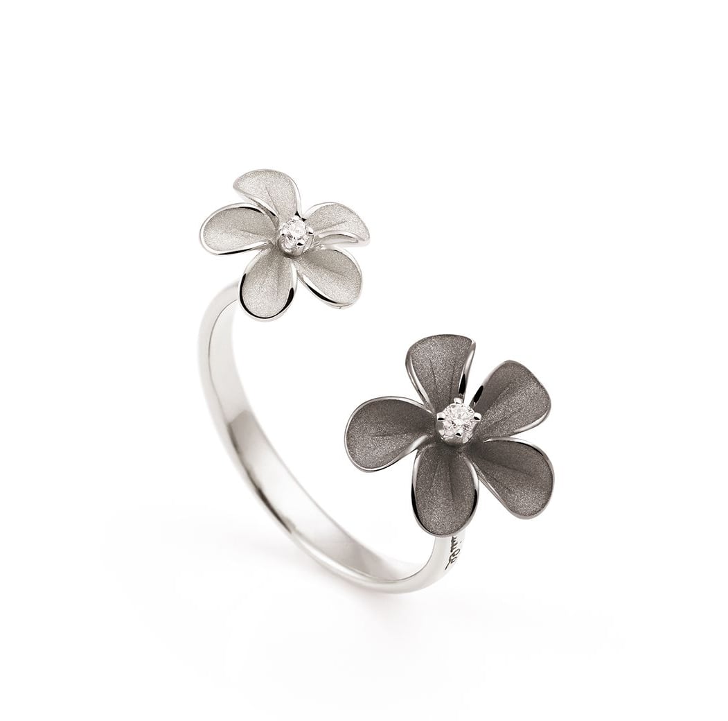 “Cherry Bloom” 18kt Gold Diamond Ring