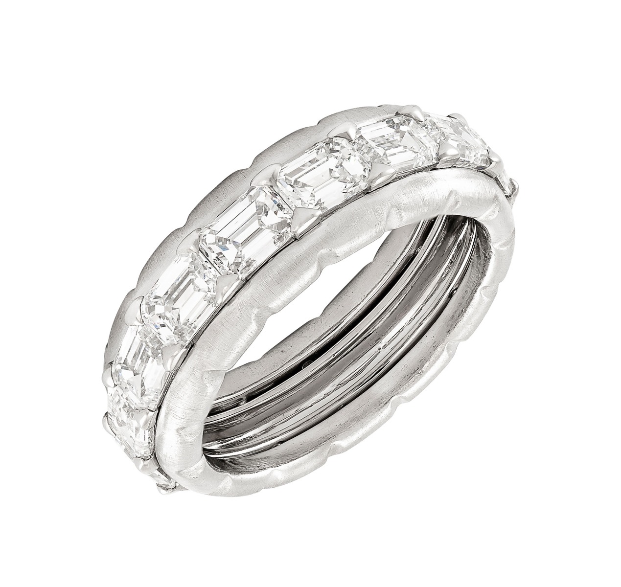 Etho Maria Emerald-Cut Diamond Ring in Platinum