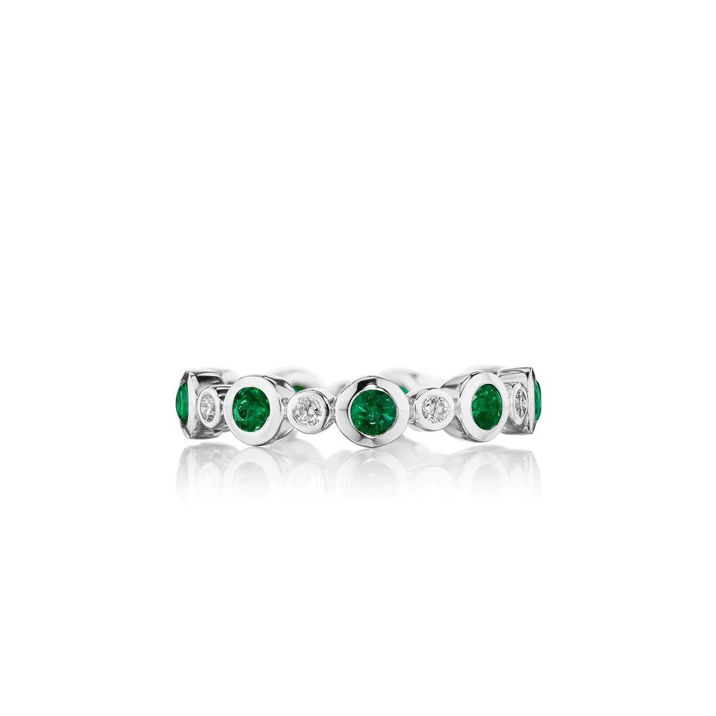 Penny Preville Emerald  & Diamond Aura Ring in 18kt White Gold (7)