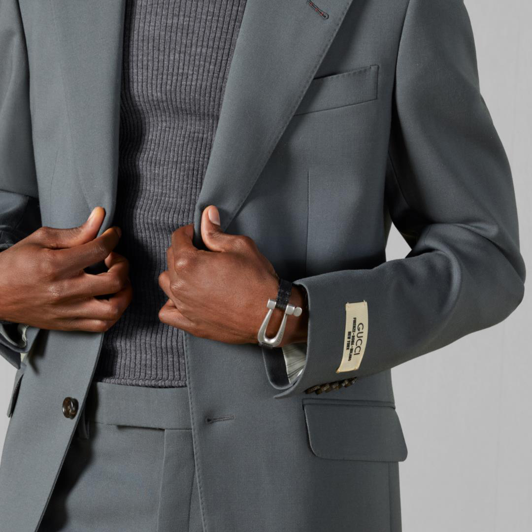 Gucci Men's Black Leather Bracelet With Stirrup Detail